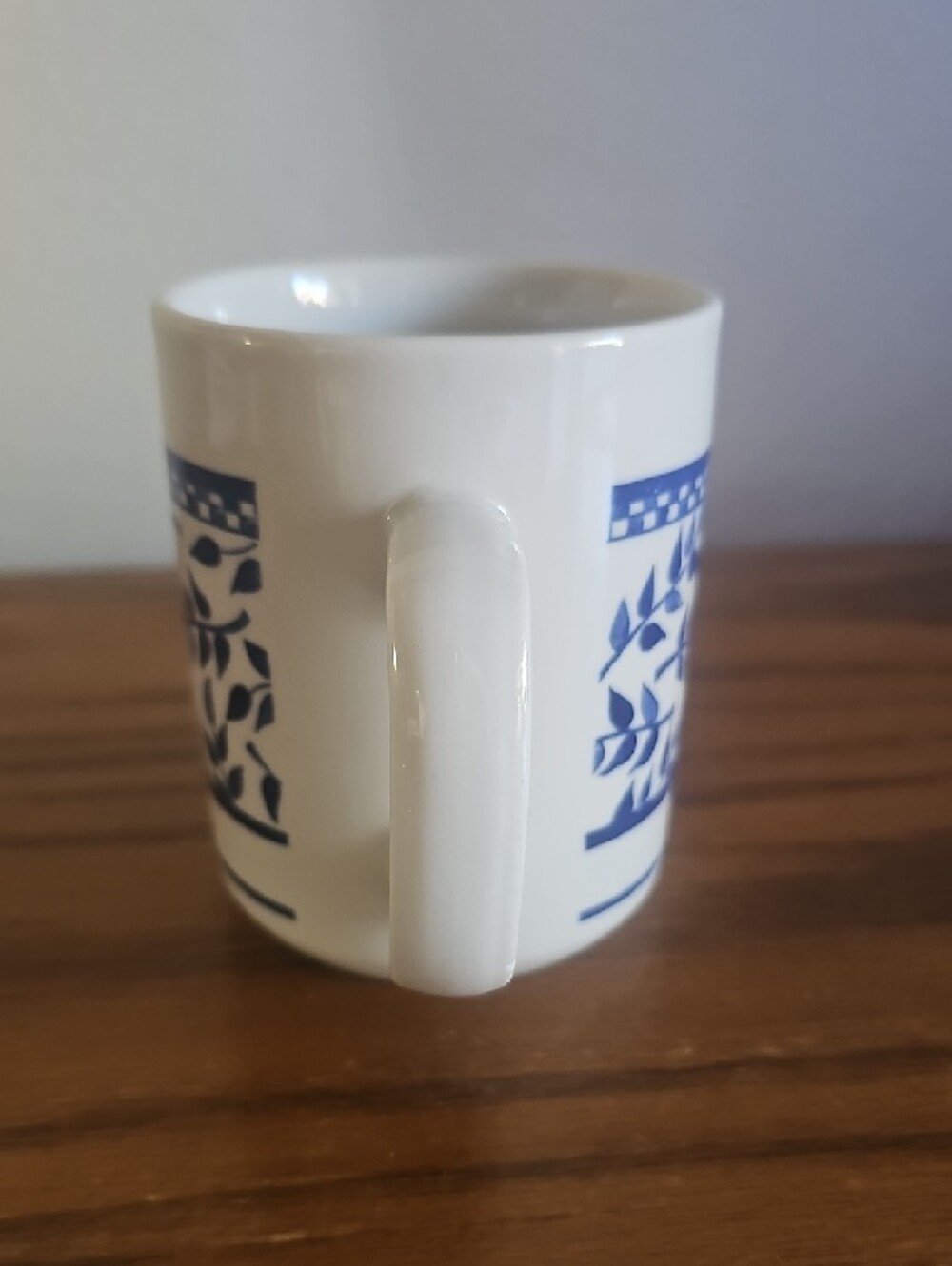 Made In Britain Ceramic Blue Leaf Pattern Coffee Mug Tote 4 - Picture 3 of 7